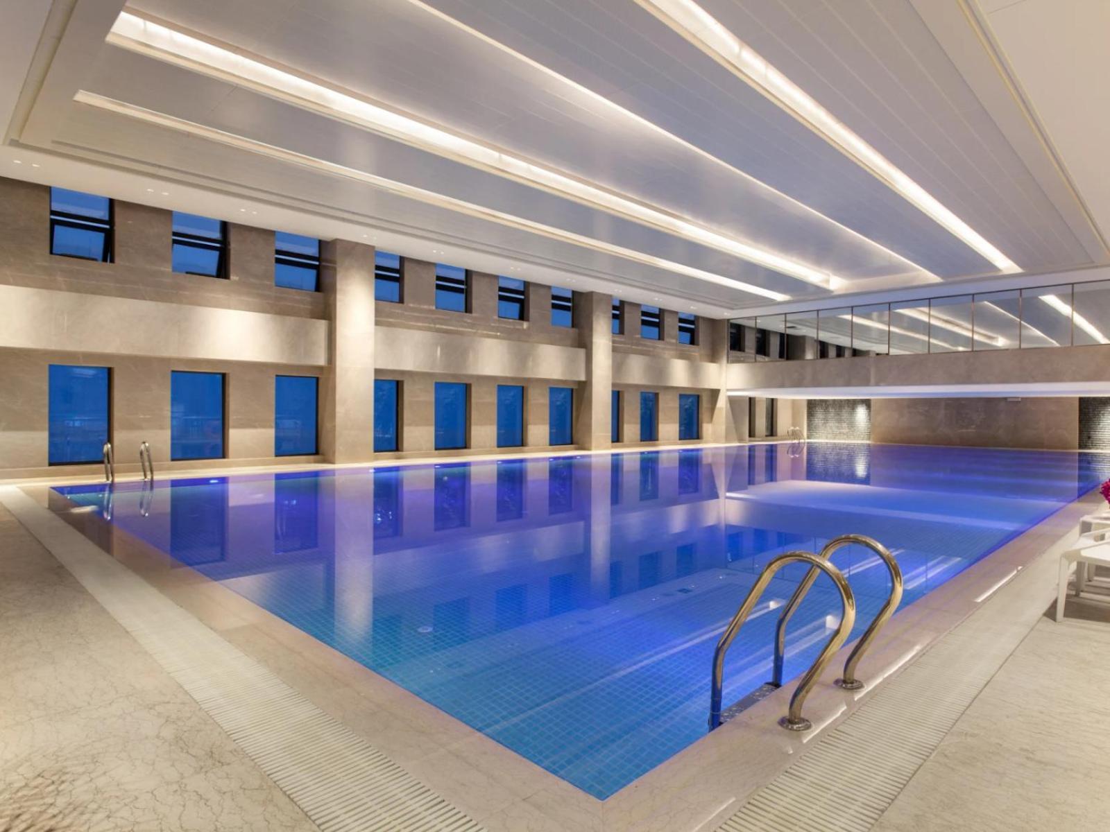 Ramada Jinan Hotel Buitenkant foto